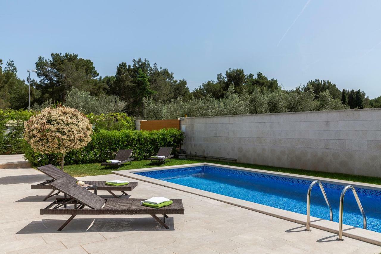 PUY Villa Isabella מראה חיצוני תמונה