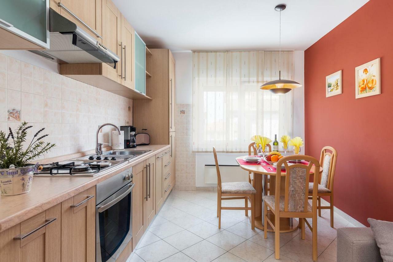 PUY Villa Isabella מראה חיצוני תמונה